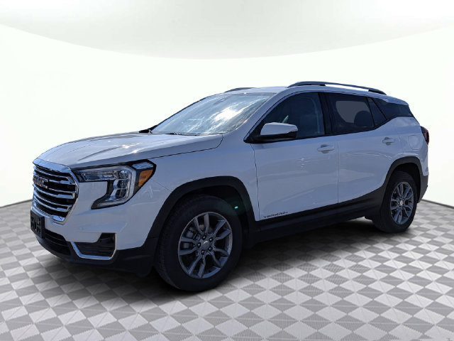 Used 2024 GMC Terrain SLT AWD/4WD image 8