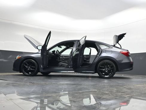 Used 2022 Honda Civic Sport image 42