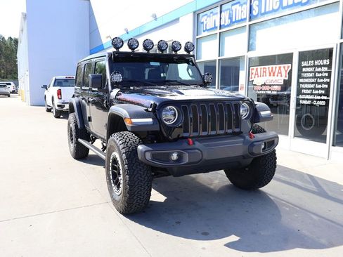 Used 2019 Jeep Wrangler Unlimited Rubicon AWD/4WD image 2