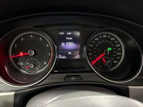 Used 2020 Volkswagen Atlas Cross Sport SE FWD image 16