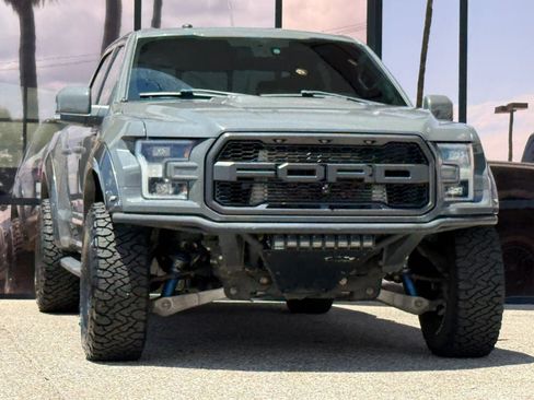 Used 2018 Ford F150 Raptor w/ Equipment Group 802A Luxury AWD/4WD image 18