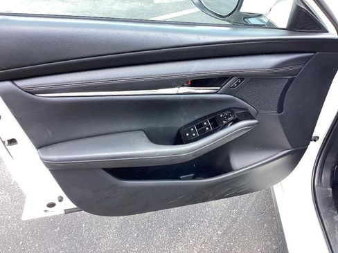 Used 2025 MAZDA MAZDA3 s FWD image 19
