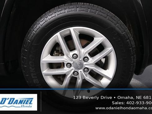 Used 2018 Jeep Grand Cherokee Altitude AWD/4WD image 42