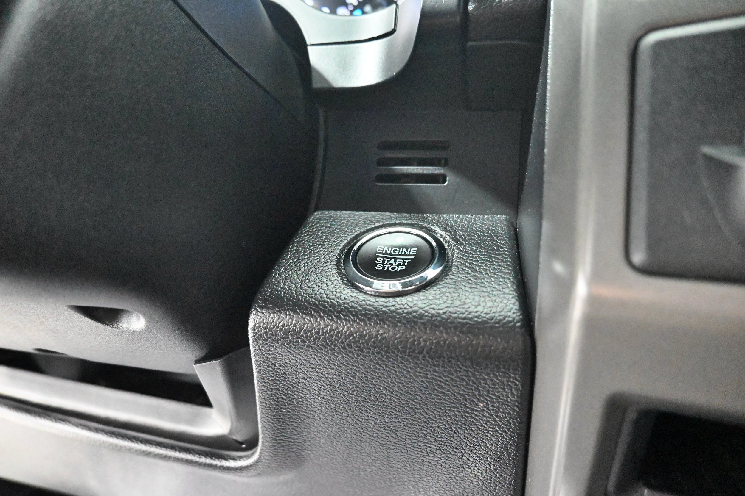 Used 2021 Ford Expedition XLT AWD/4WD image 11