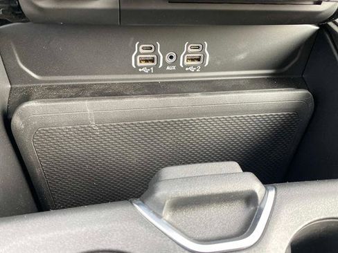 Used 2025 RAM 2500 Big Horn image 31