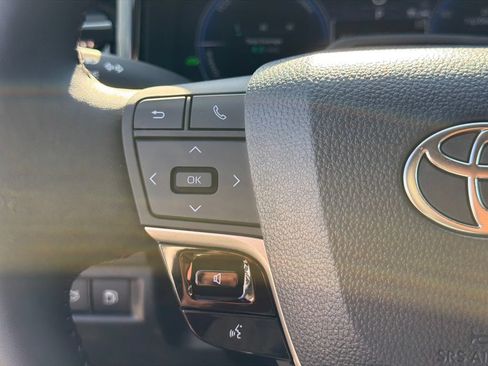 New 2026 Toyota Camry Hybrid FWD image 25