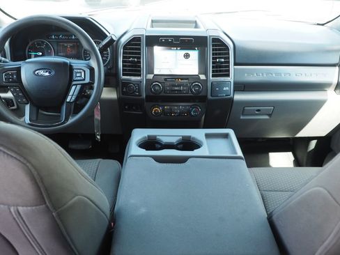 Used 2019 Ford F250 XLT AWD/4WD image 15