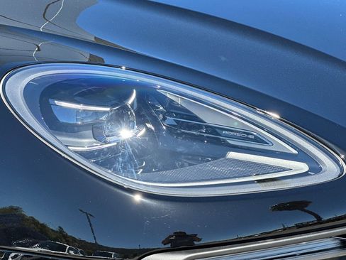 New 2026 Porsche Macan image 37