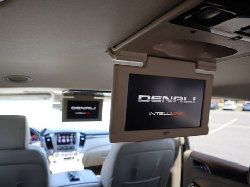 Used 2016 GMC Yukon XL Denali w/ Open Road Package AWD/4WD image 15