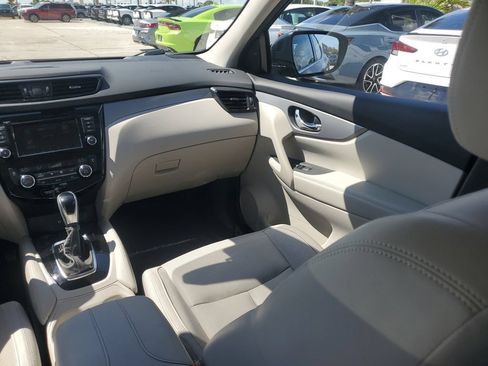 Used 2019 Nissan Murano S FWD image 22