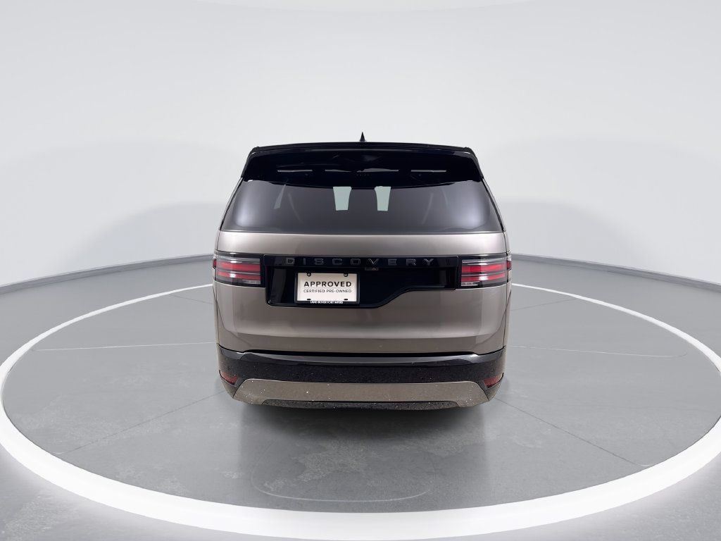 Used 2024 Land Rover Discovery Dynamic SE AWD/4WD image 7