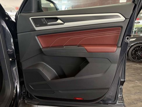 Used 2021 Volkswagen Atlas Cross Sport SEL Premium R-Line w/ Cross Sport MDO Package AWD/4WD image 29