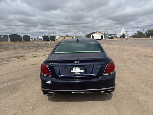 Used 2019 Kia K900 Luxury image 5