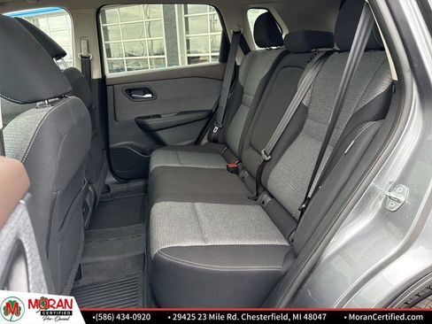 Used 2021 Nissan Rogue SV image 22