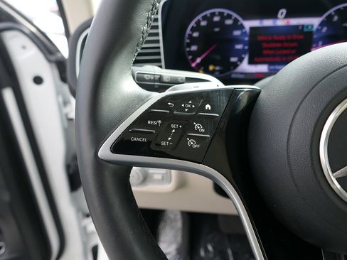 Used 2024 Mercedes-Benz GLE 450 4MATIC image 20