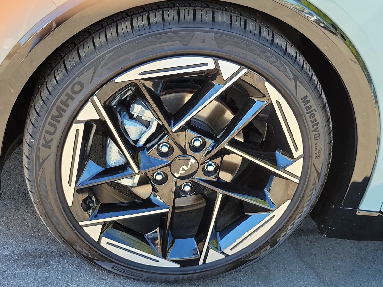 Certified 2026 Kia K4 GT-Line w/ GT-Line Premium Package FWD image 6
