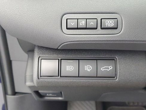 Used 2026 Toyota bZ FWD image 32