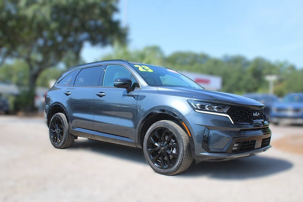 Certified 2023 Kia Sorento SX AWD/4WD image 3