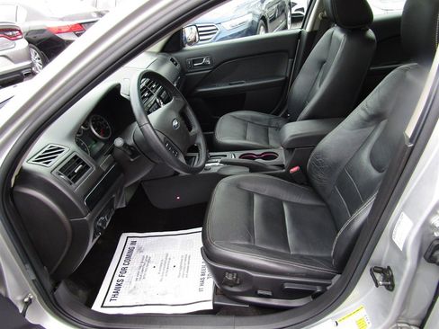 Used 2009 Ford Fusion SEL image 15