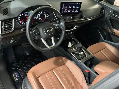 Used 2023 Audi Q5 2.0T Premium w/ Convenience Package image 18