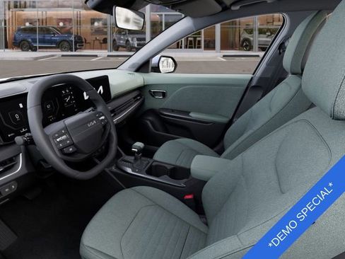 New 2025 Kia K4 EX image 17