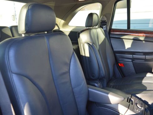 Used 2005 Chrysler Pacifica Touring w/ Comfort Convenience Group image 27