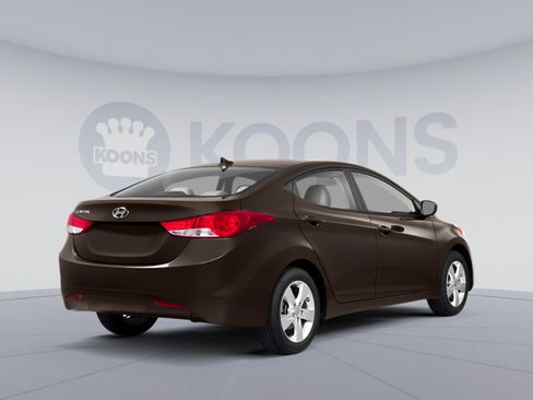 Used 2013 Hyundai Elantra Limited w/ Technology Pkg image 2