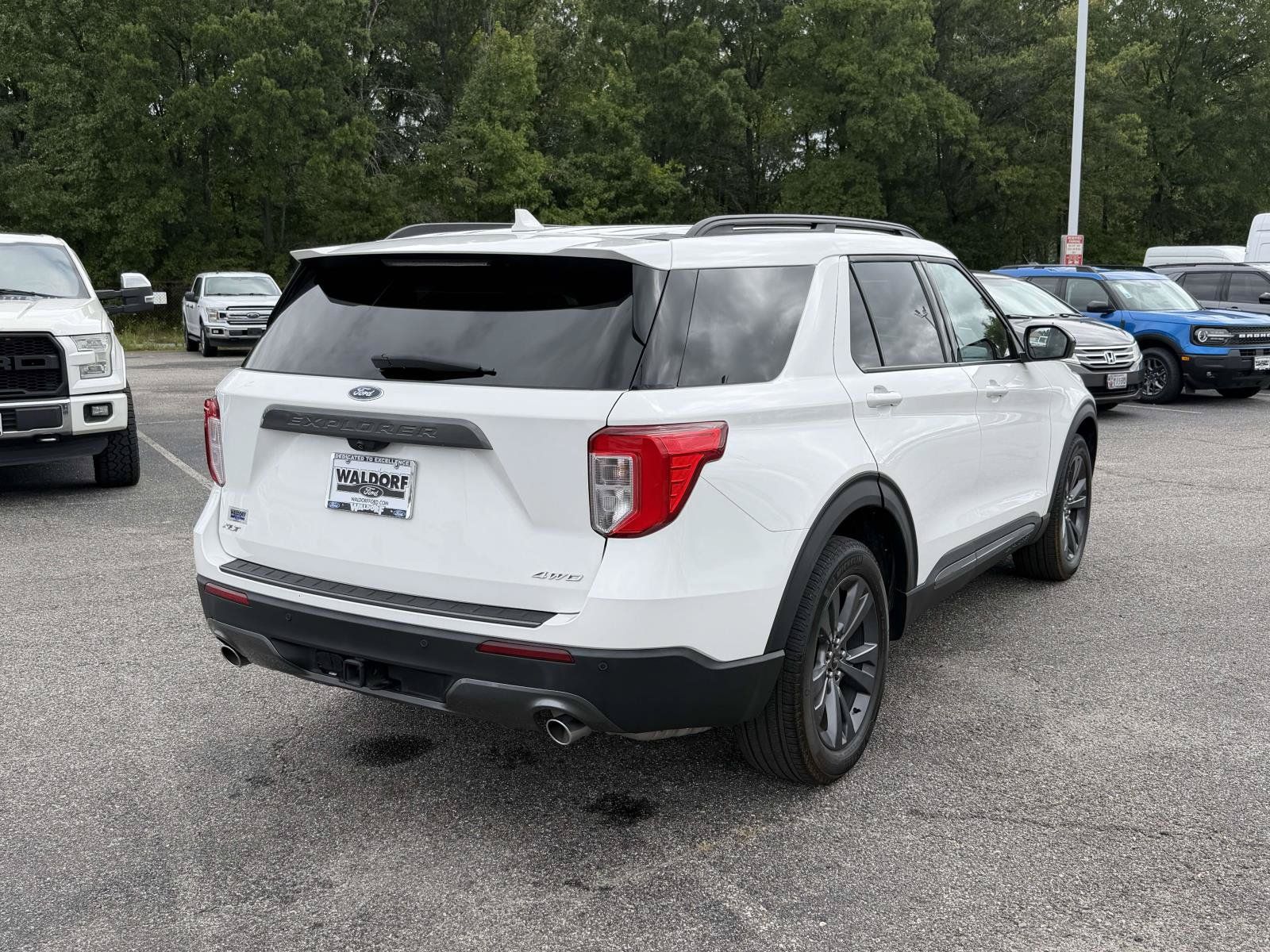 Certified 2023 Ford Explorer XLT w/ Equipment Group 202A AWD/4WD image 2
