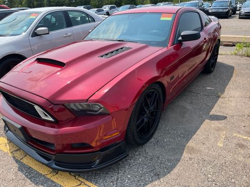 Used 2013 Ford Mustang Coupe RWD image 3