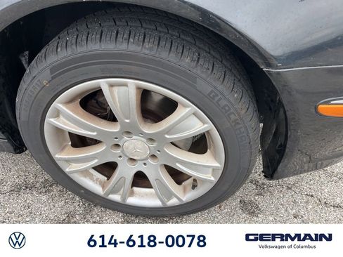 Used 2009 Mercedes-Benz E 350 4MATIC Sedan image 11