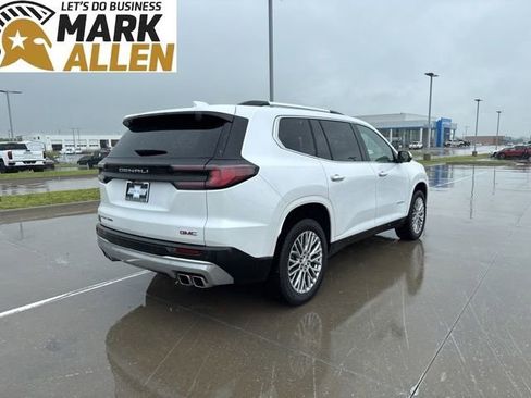 Used 2025 GMC Acadia Denali AWD/4WD image 5