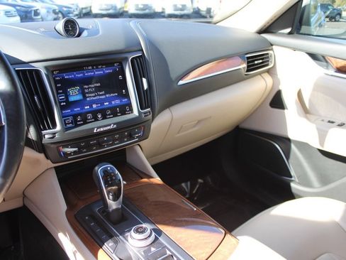 Used 2017 Maserati Levante S image 25