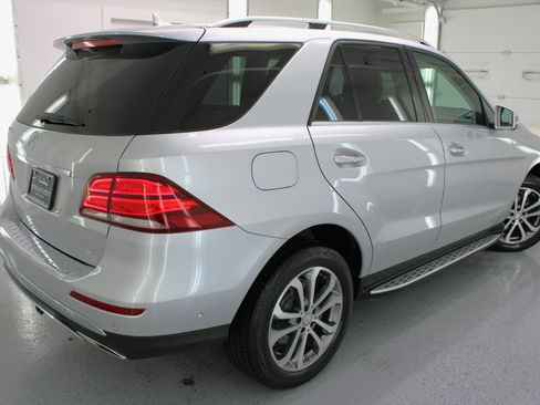 Used 2016 Mercedes-Benz GLE 350 w/ Premium Package image 30