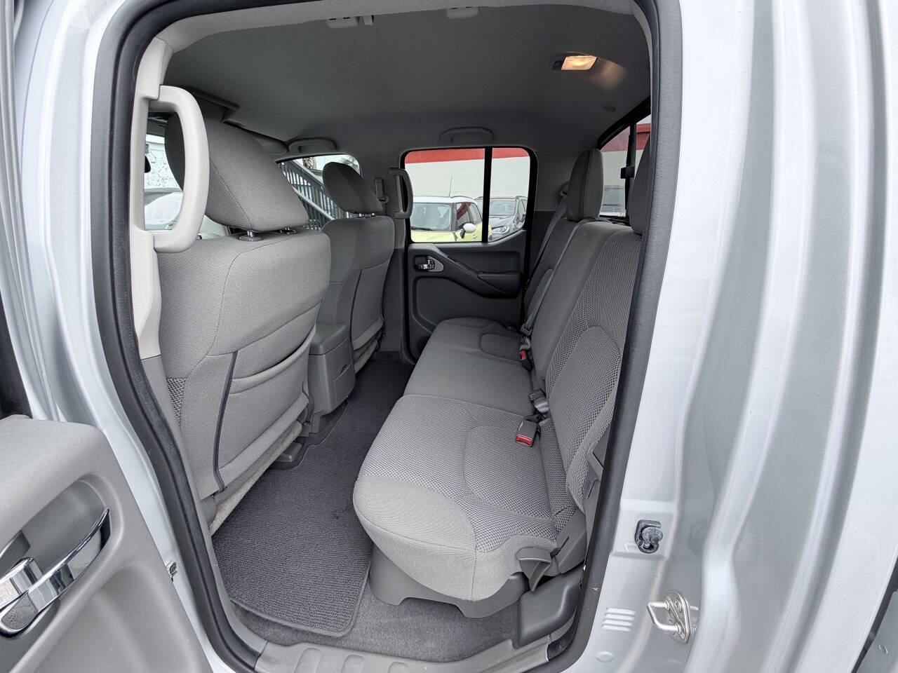 Used 2019 Nissan Frontier SV w/ Value Truck Package RWD image 15
