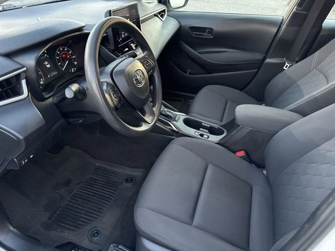 Used 2023 Toyota Corolla LE image 28