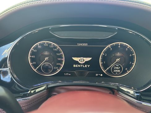 Used 2020 Bentley Continental GT image 19