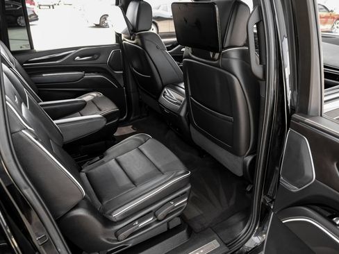 Used 2024 Cadillac Escalade ESV Sport w/ Touring Package AWD/4WD image 40