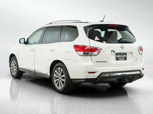 Used 2014 Nissan Pathfinder SL w/ SL Premium Package AWD/4WD image 4