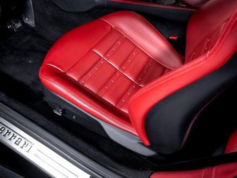 Certified 2020 Ferrari Portofino image 24