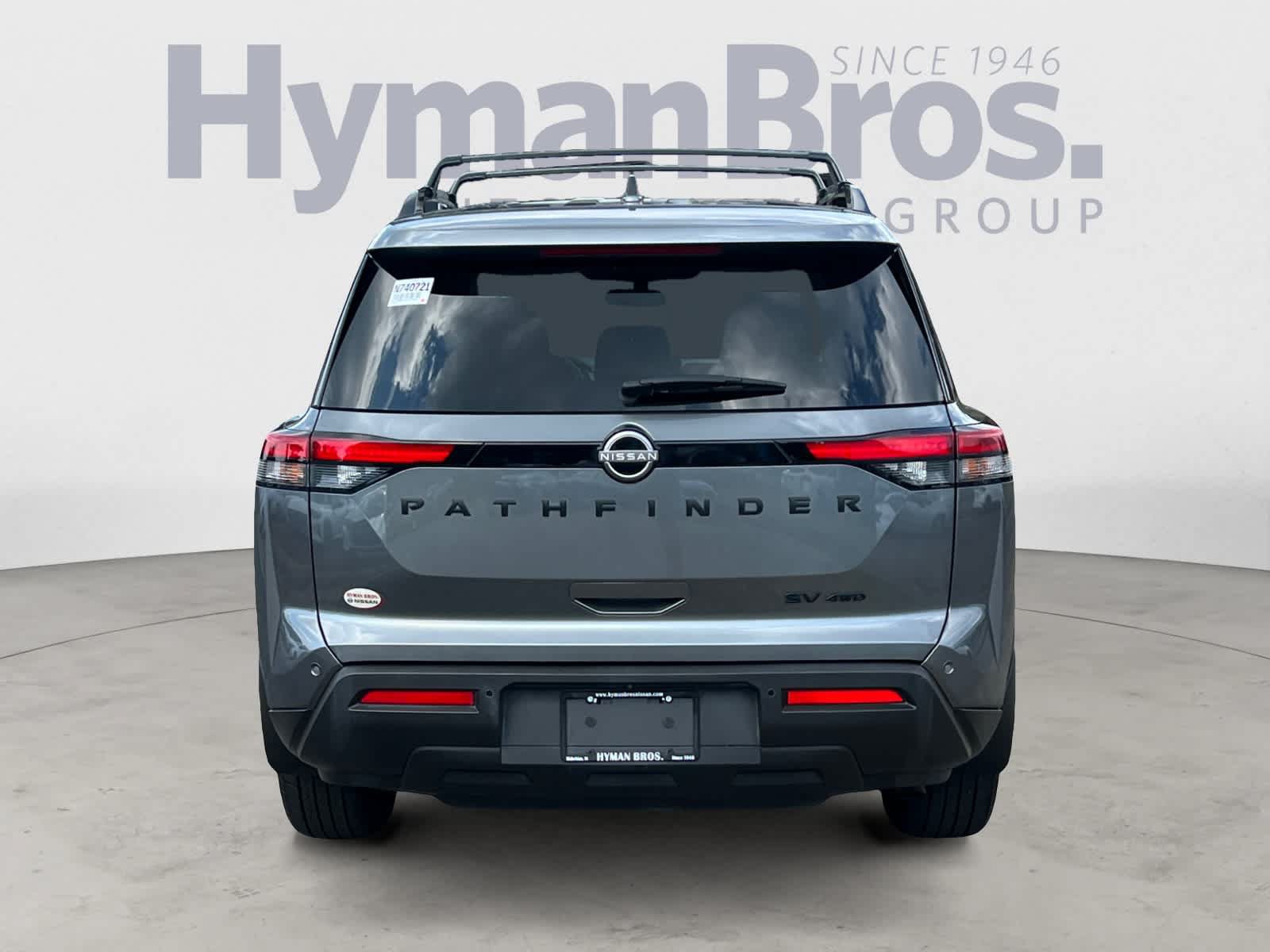 Used 2022 Nissan Pathfinder SV w/ SV Black Package AWD/4WD image 4