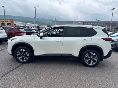 Certified 2023 Nissan Rogue SV AWD/4WD image 9