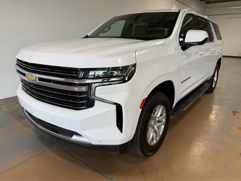 Used 2024 Chevrolet Suburban LT AWD/4WD image 1