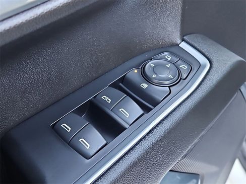 Used 2022 Chevrolet Silverado 1500 LT image 28