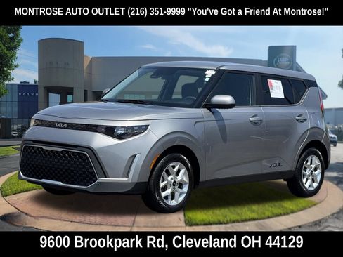 Used 2024 Kia Soul LX w/ Option Group 015 FWD image 9