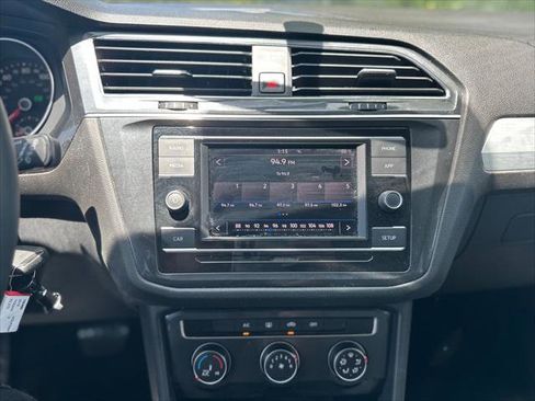 Used 2019 Volkswagen Tiguan S w/ Driver Assistance Package FWD image 11