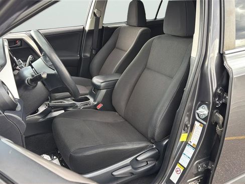Used 2018 Toyota RAV4 LE w/ All Weather Liner Package AWD/4WD image 12