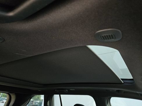 New 2026 Jeep Grand Cherokee Limited AWD/4WD image 8