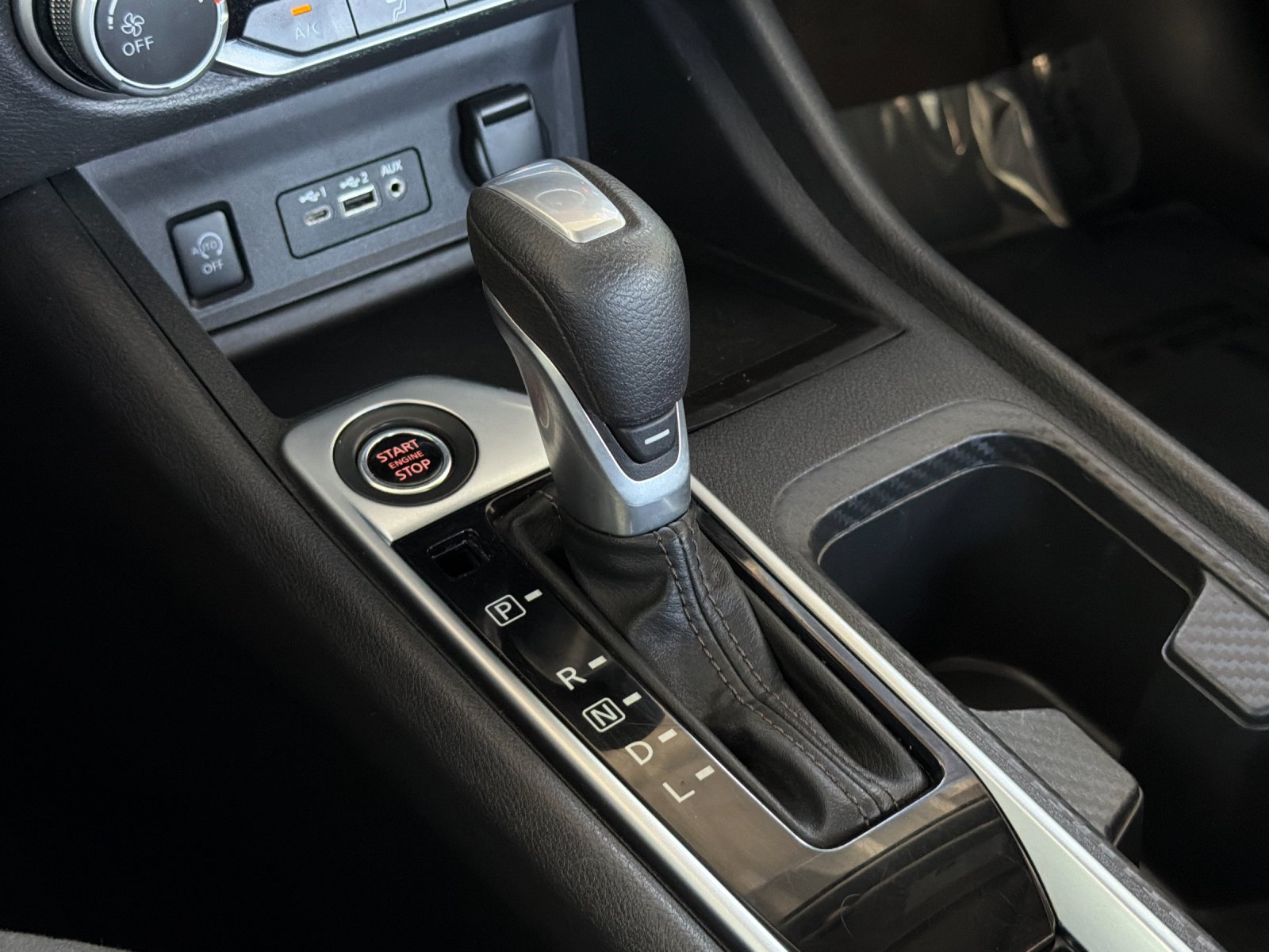 Used 2024 Nissan Sentra SV FWD image 18