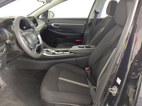 Used 2023 Hyundai Sonata SE w/ Preferred Accessory Package FWD image 17