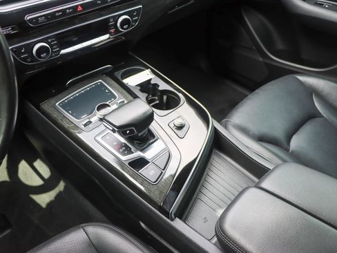 Used 2018 Audi Q7 3.0T Prestige AWD/4WD image 49